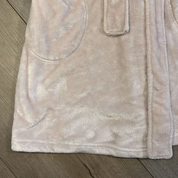 UGG CREAM VELOUR ROBE WITH HOOD SIZE SMALL KNEE LENGTH EEEUC - Picture 2 of 9